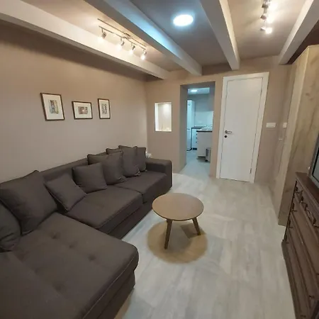 Magnolia Lux Biker's Friendly Apartment